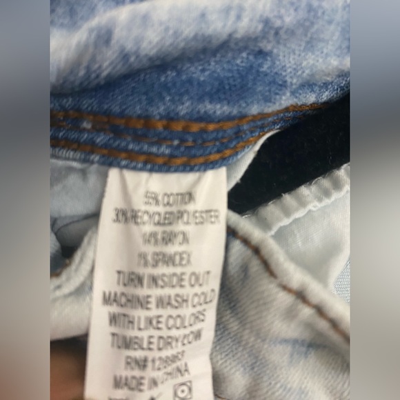 Women’s Light Blue Washed Jeans from Indigo Reins, size 28, Preloved. - Picture 5 of 5